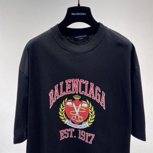 BALENCIAGA MEN'S COLLEGE T-SHIRT MEDIUM FIT IN BLACK - BAS010