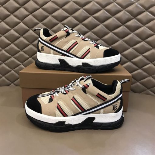 BURBERRY UNION SNEAKERS - BBR018