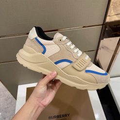 BURBERRY LOGO-STRAP LOW-TOP SNEAKERS - BBR026