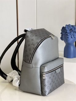 LOUIS VUITTON DISCOVERY BACKPACK PM - LVB016