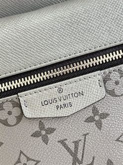 LOUIS VUITTON DISCOVERY BACKPACK PM - LVB016