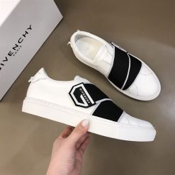 GIVENCHY ELASTICATED LOGO STRAP SNEAKERS - GVC004