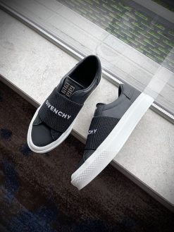 GIVENCHY SNEAKERS WITH ELASTIC BAND - GVC002