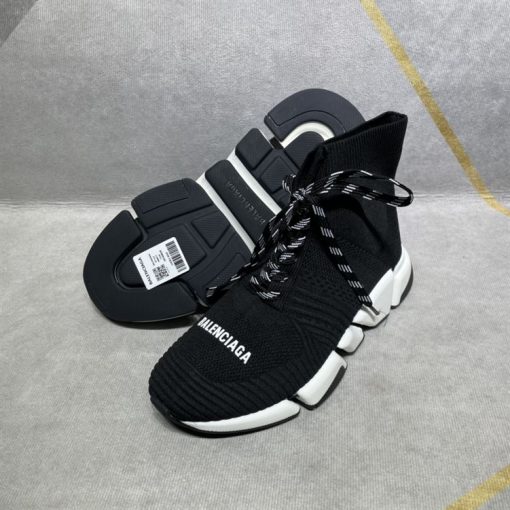 BALENCIAGA MEN'S SPEED 2.0 LACE-UP RECYCLED KNIT SNEAKER IN BLACK/WHITE - BLA033