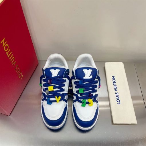 LOUIS VUITTON TRAINER MAXI LOW-TOP SNEAKERS IN WHITE AND BLUE - LVS117