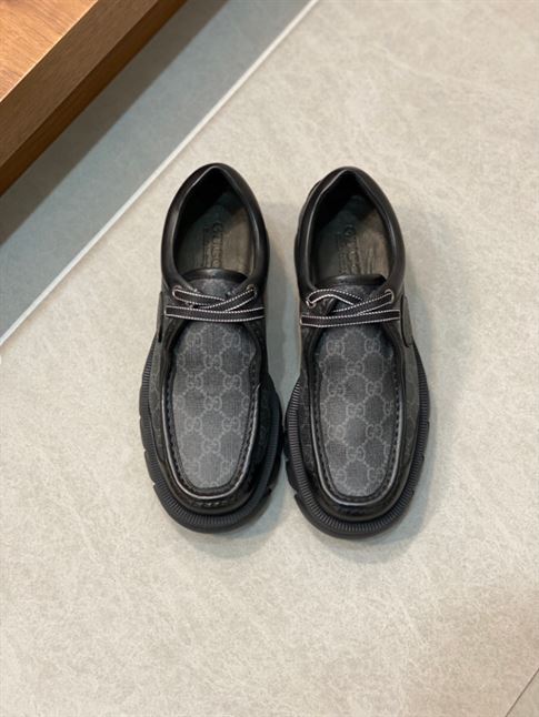 GUCCI GG SUPREME LACE-UP LOAFERS - GL029